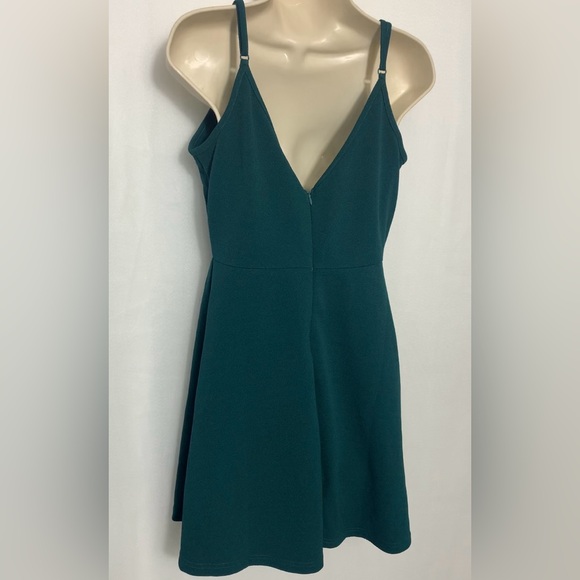 Brand New SHEIN forest green Dress with adjustable straps. - Picture 7 of 10